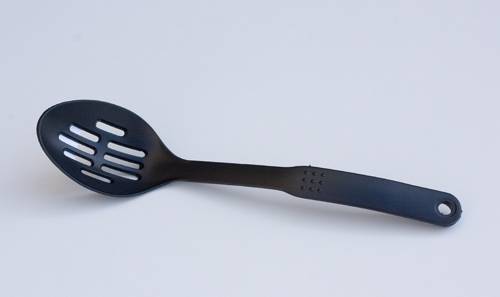 Ложка-шумовка КНР нейлон черный A017 /24/