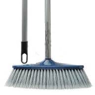 Щетка для подметания пола "Фанго" с черенком синяя С90СИН /14/