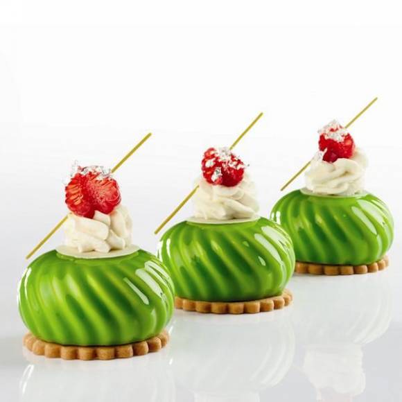 Форма силиконовая PAVOFLEX для пирож. 3D "Калейдоскоп" d66мм h34мм, 93мл, 12 ячеек Pavoni PX4317S Форма силиконовая PAVOFLEX для пирож. 3D "Калейдоскоп" d66мм h34мм, 93мл, 12 ячеек Pavoni PX4317S