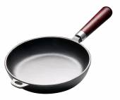 Сковорода 260х55мм чугун ушко деревянная ручка Luxstahl (НЕR26)