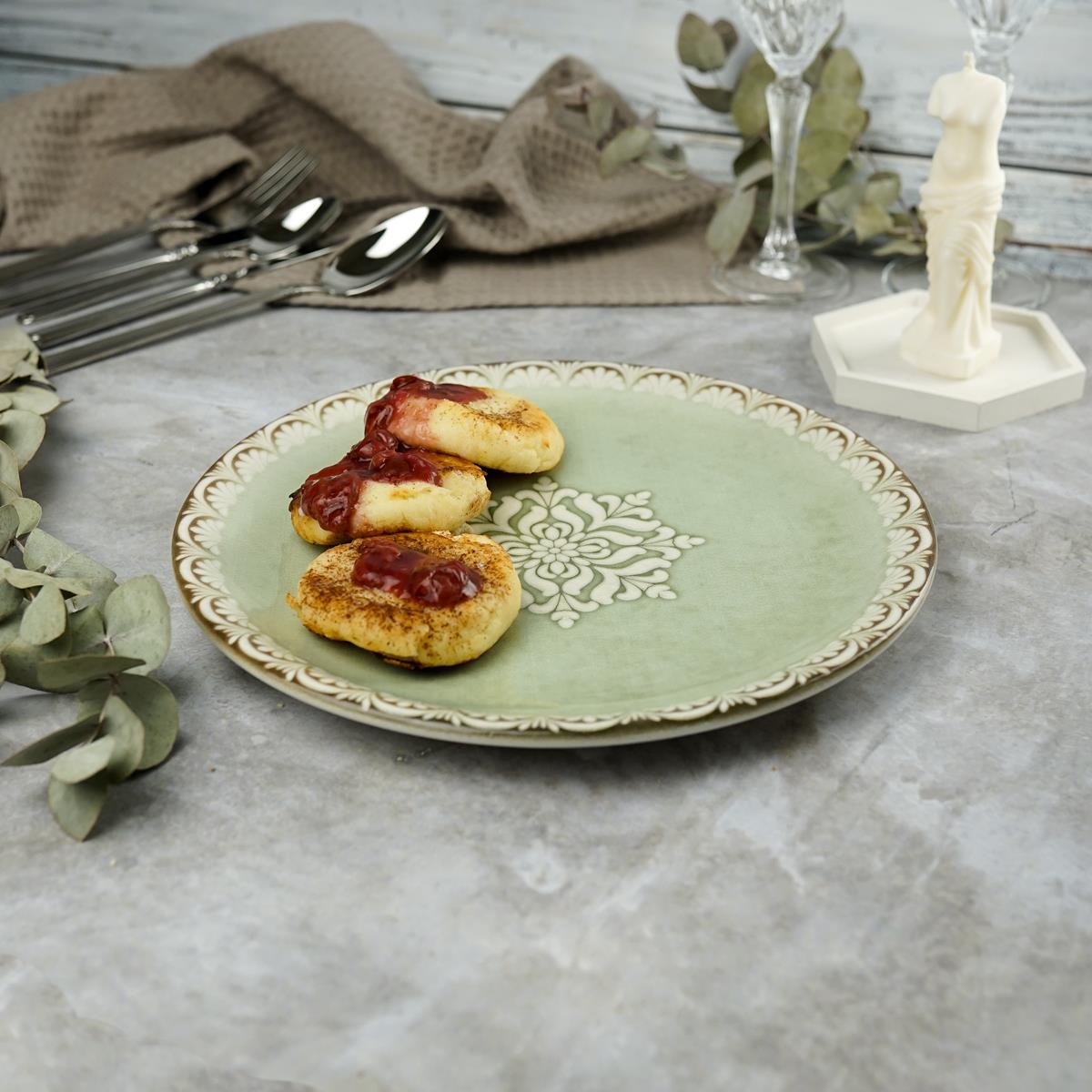 By Bone серия Rome